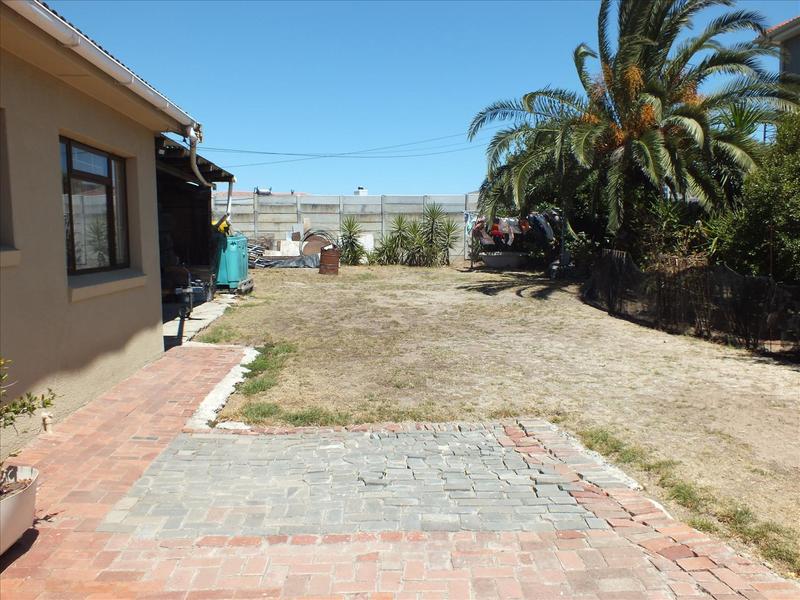 4 Bedroom Property for Sale in Welway Park Western Cape
